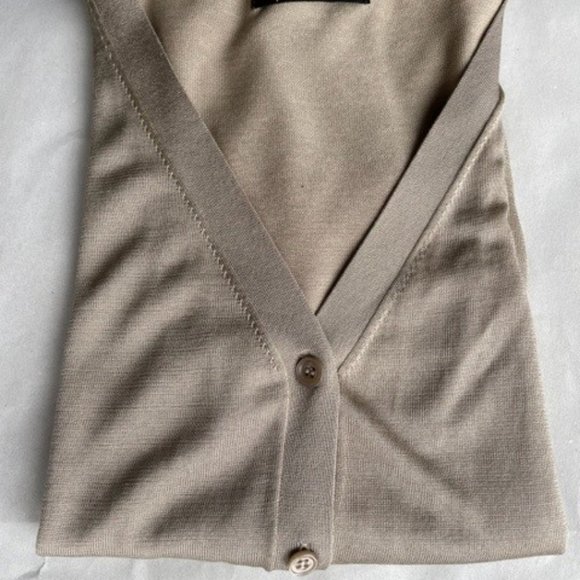 LIGHTWEIGHT TAUPE CARDIGAN with SHEEN by Stunning Lure of Japan, Size Medium - Picture 8 of 9